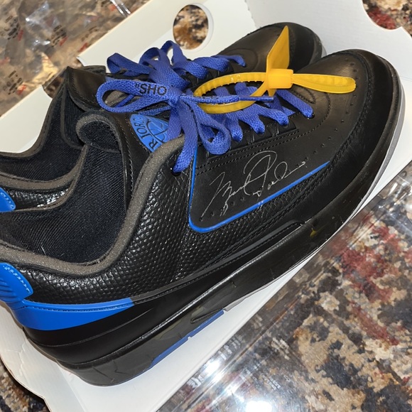 9.5 condition lightly worn - Picture 4 of 8